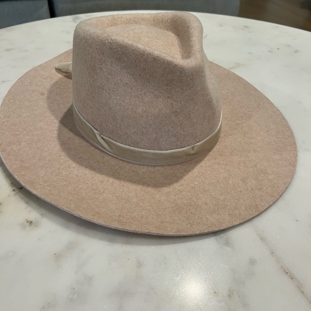 Rylee + Cru women’s beige rancher hat
